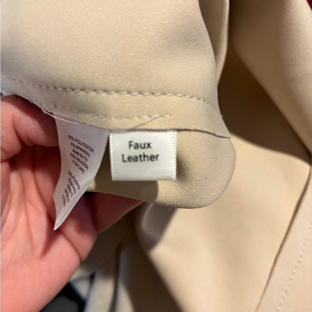 Tahari Elegant Beige Trench Coat - Picture 7 of 7
